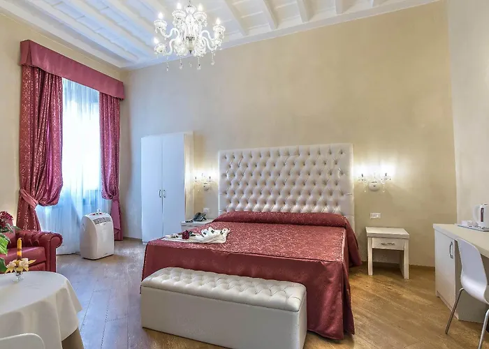 Trevi 4*