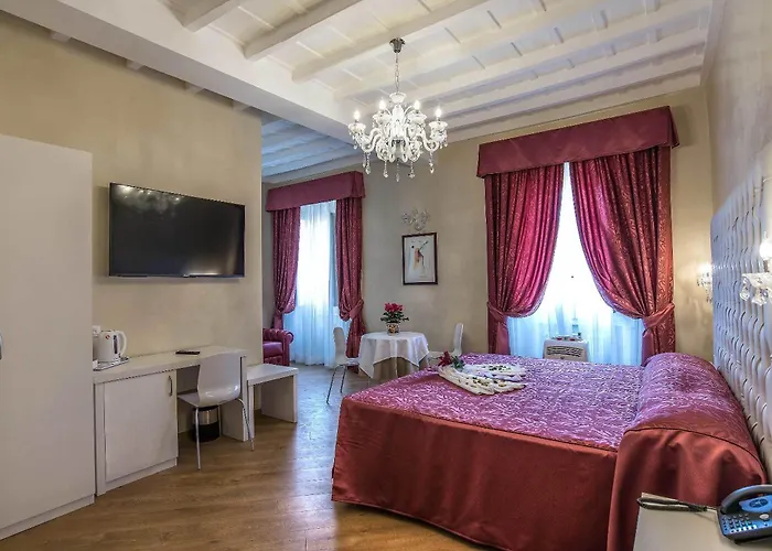 Trevi Acomodação com café da manhã  4*